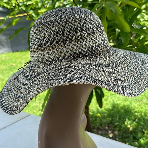 Theodora & Callum Black and White Wide-Brim Straw Hat main image 4
